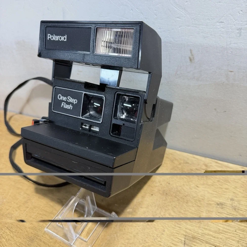 Vintage Polaroid One Step Flash 600 Instant Film Camera Black Untested